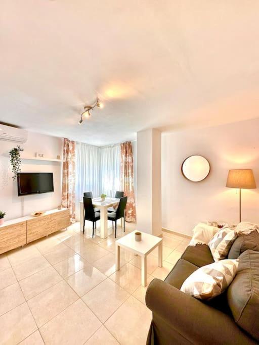 Apartamentos J&K Torremolinos Eksteriør bilde